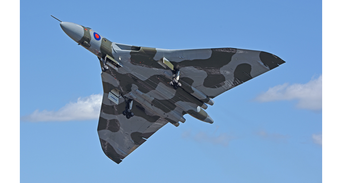 J_Airfix_Workbench_mark_the_35th_Anniversary_of_the_final_Avro_Vulcan_flight_in_RAF_service_XH558_The_Spirit_of_Great_Britain.jpg