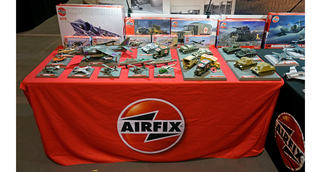 E_Airfix_return_to_Scale_Modelworld_in_some_style_displaying_an_impressive_selection_of_built_Airfix_model_kits.jpg