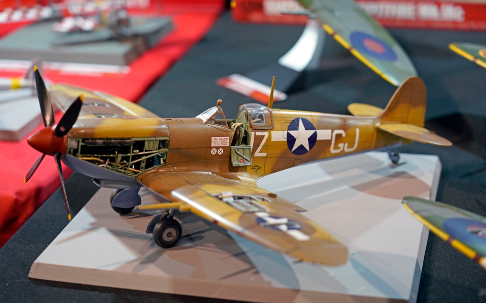 X_Airfix_return_to_Scale_Modelworld_in_some_style_displaying_an_impressive_selection_of_built_Airfix_model_kits.jpg