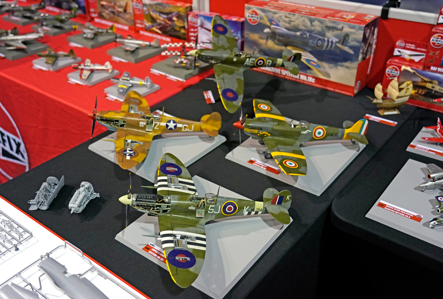 W_Airfix_return_to_Scale_Modelworld_in_some_style_displaying_an_impressive_selection_of_built_Airfix_model_kits.jpg