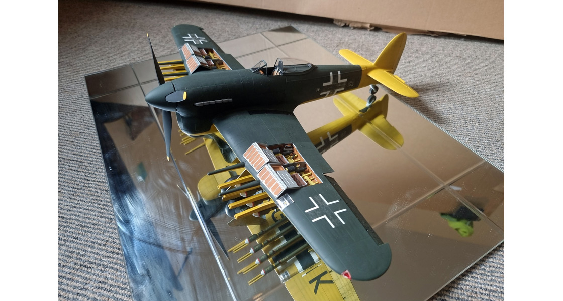 Y_Airfix_Hawker_Typhoon_1B_model_kit_in_captured_Luftwaffe_markings_Zirkus_Rosarius.jpg