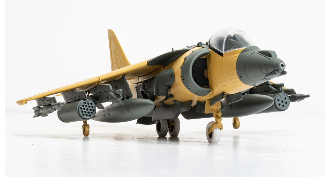 B_New_Corgi_Aviation_Archive_BAe_Harrier_GR7_USMC_AV_8B_Harrier_ll_diecast_scale_model_tooling_exclusive_on_the_Corgi_update_blog.jpg