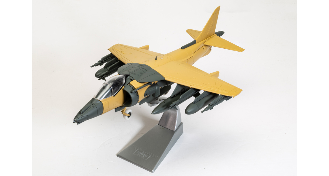 C_New_Corgi_Aviation_Archive_BAe_Harrier_GR7_USMC_AV_8B_Harrier_ll_diecast_scale_model_tooling_exclusive_on_the_Corgi_update_blog.jpg