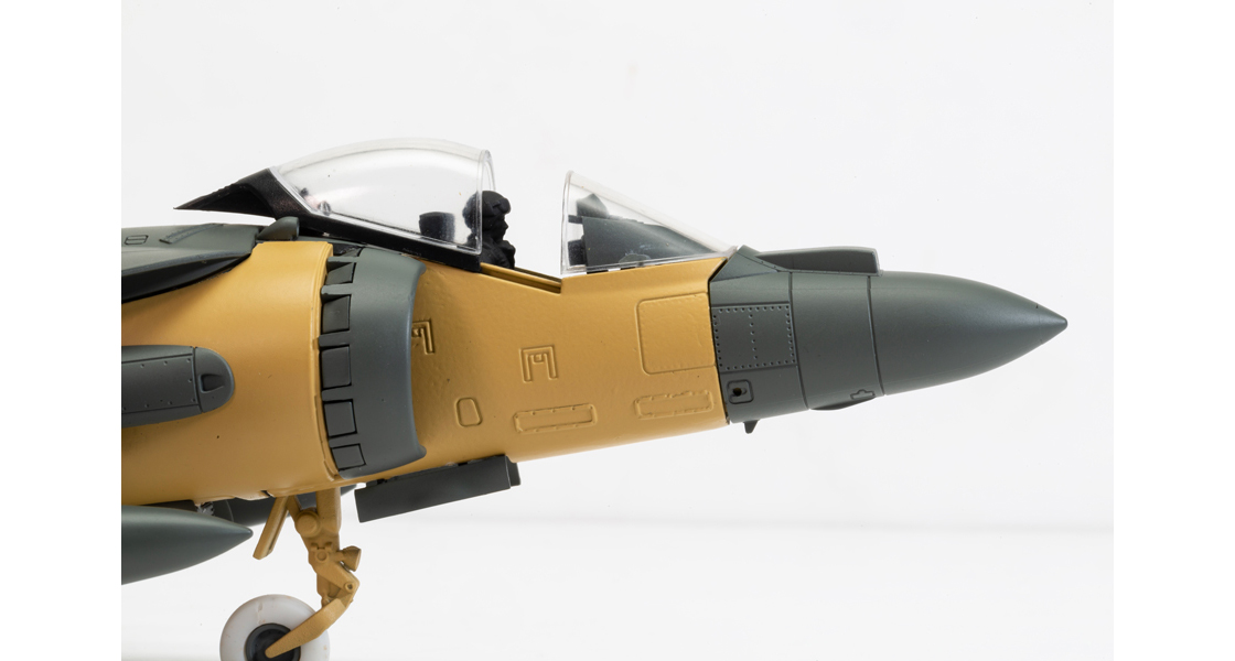 L_New_Corgi_Aviation_Archive_BAe_Harrier_GR7_USMC_AV_8B_Harrier_ll_diecast_scale_model_tooling_exclusive_on_the_Corgi_update_blog.jpg