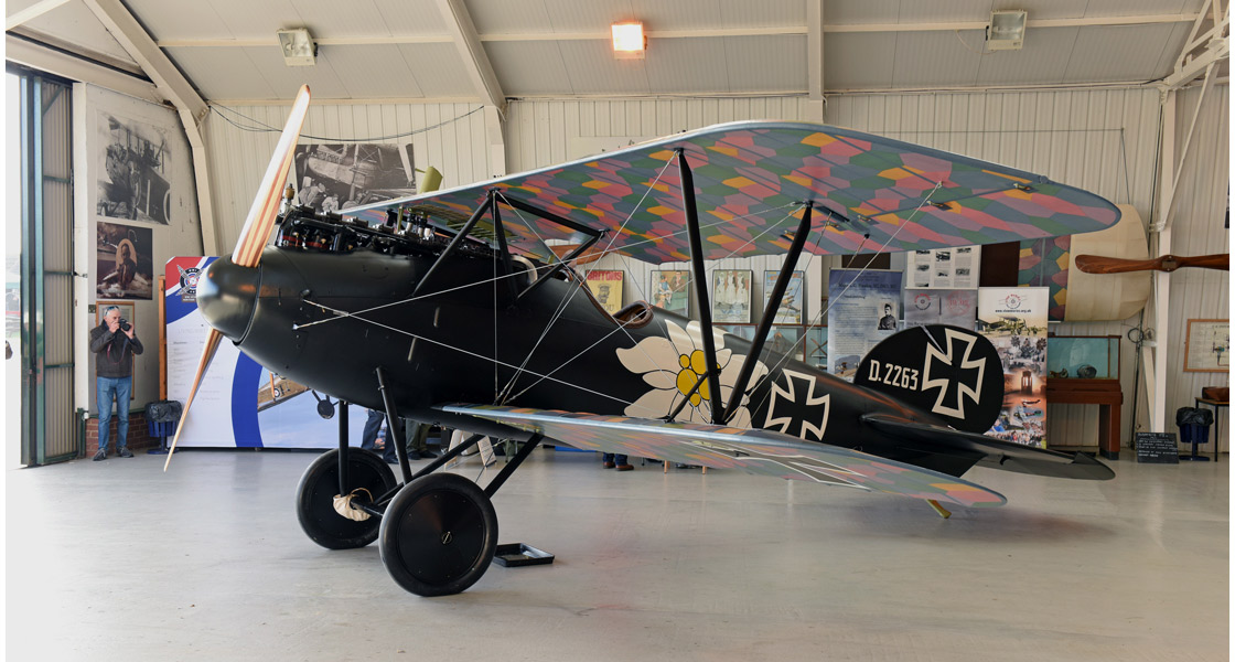 D_WW1_Aviation_Heritage_Trust_Albatros_DVa_fighter_was_a_highlight_of_the_2022_UK_Airshow_season_on_the_Airfix_and_Corgi_Aerodrome_blog.jpg