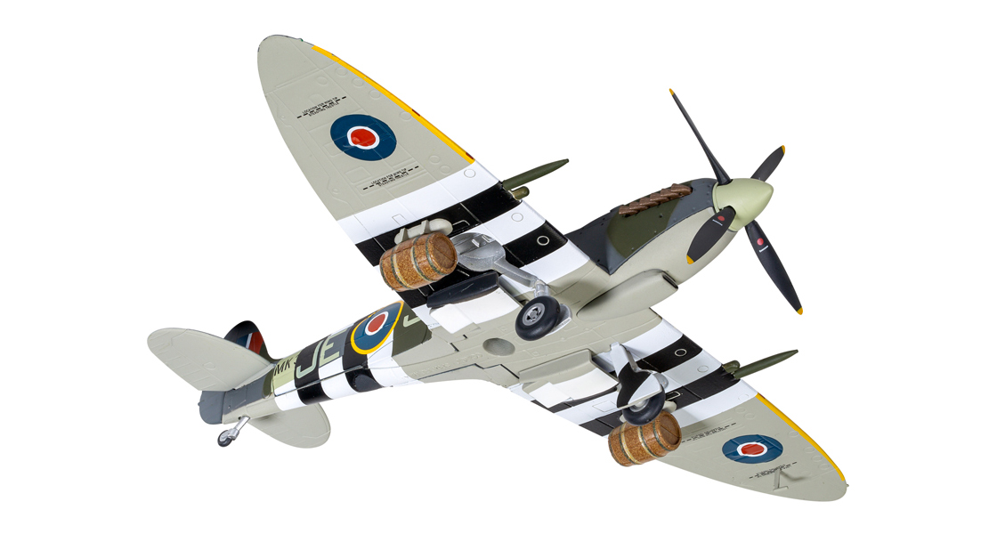 E_New_Corgi_Supermarine_Spitfire_model_collectable_is_a_rare_Spitfire_Beer_Bomber_Limited_Edition_release.jpg