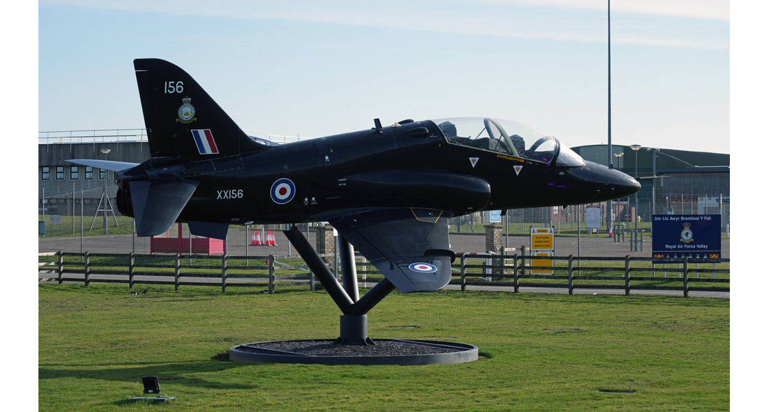 B_RAF_Valley_4FTS_night_photography_event_reviewed_on_the_Airfix_and_Corgi_Aerodrome_blog.jpg