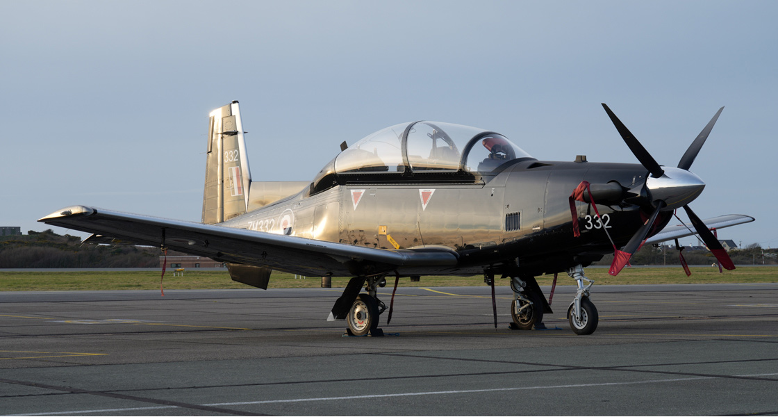 K_RAF_Valley_4FTS_night_photography_event_reviewed_on_the_Airfix_and_Corgi_Aerodrome_blog.jpg