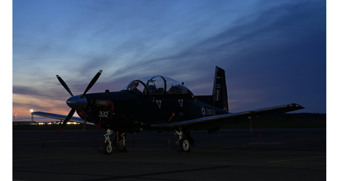 L_RAF_Valley_4FTS_night_photography_event_reviewed_on_the_Airfix_and_Corgi_Aerodrome_blog.jpg