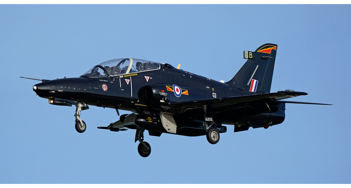 H_RAF_Valley_4FTS_night_photography_event_reviewed_on_the_Airfix_and_Corgi_Aerodrome_blog.jpg