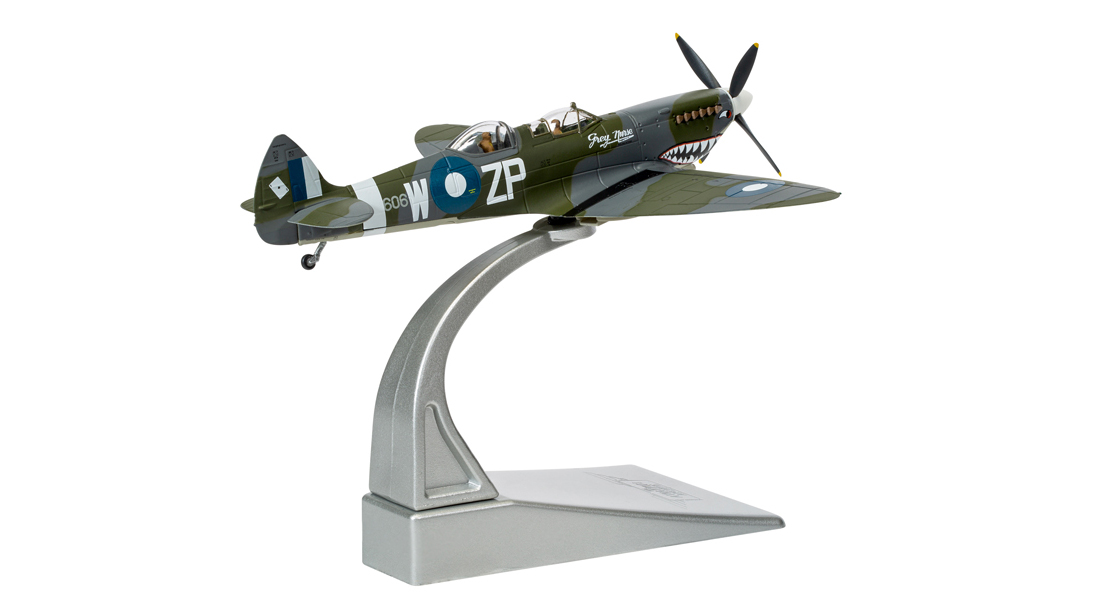 K_Corgi_are_proud_to_announce_the_release_of_their_new_Supermarine_Spitfire_T9_two_seat_trainer_model_as_part_of_their_successful_Aviation_Archive_range_scale_model_collectable_range.jpg