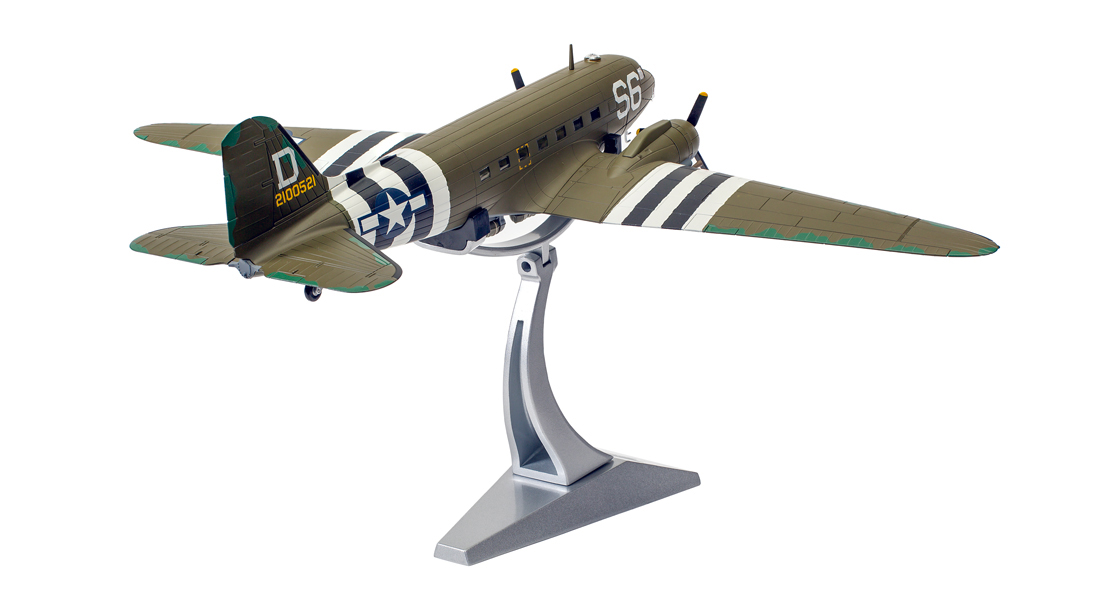 M_Corgi_Aviation_Archive_model_range_welcomes_Douglas_C47A_Night_Fright_to_the_2023_collectables_range.jpg