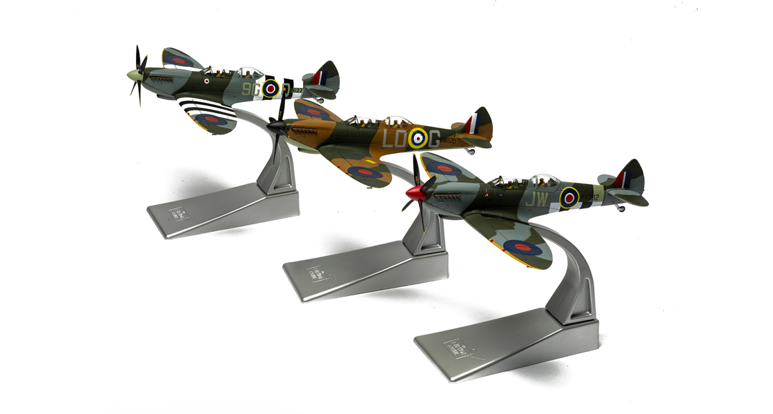 C_The_Corgi_Aviation_Archive_range_is_about_to_welcome_a_trio_of_new_two_seat_Spitfires_Spitfires.com.jpg