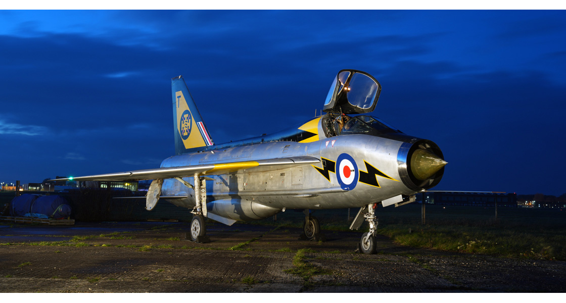 K_English_Electric_Lightning_T5_photoshoot_to_mark_60th_Anniversary_of_its_first_flight_on_Airfix_and_Corgi_Aerodrome_blog.jpg