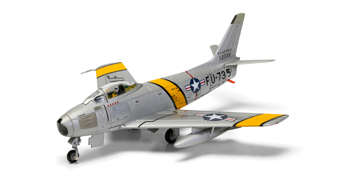 S_CORGI_Aviation_Archive_introduce_two_aircraft_model_representations_of_Mustang_and_Sabre_fighters_flown_by_ACE_pilot_William_T_Bill_Whisner_USAAF.jpg