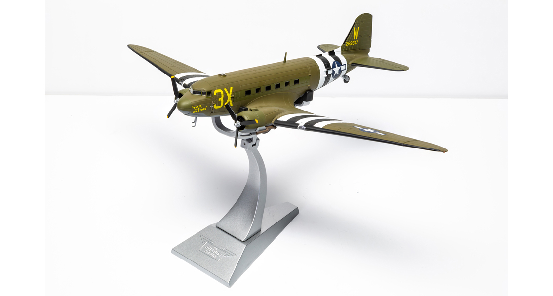 X_Corgi_D_Day_80th_anniversary_AA38210_Douglas_C47S_Skytrain_Thats_All_Brother_the_Plane_That_Launched_D_Day.jpg