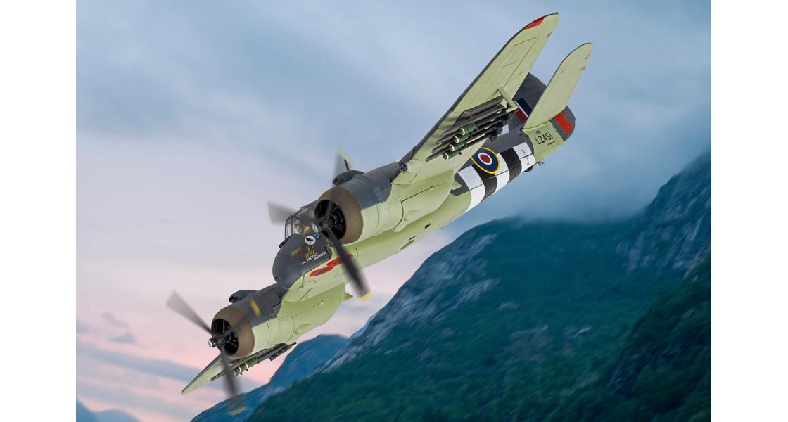 O_Corgi_Ford_GT_model_collection_and_ace_pilot_George_Preddys_Cripes_A_Mighty_P47_Thunderbolt_fighter.jpg