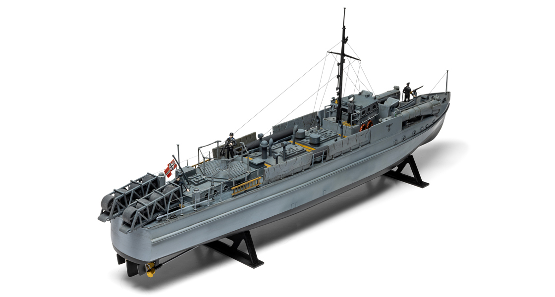 C_The_Airfix_Vintage_Classics_range_can_now_boast_the_arrival_of_two_WWII_fast_attack_craft_a_German_E_Boat_and_a_British_Vosper_Motor_Torpedo_Boat.jpg