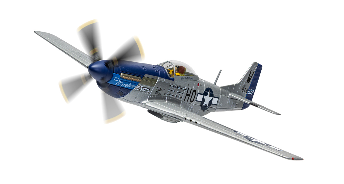 G_CORGI_Aviation_Archive_introduce_two_aircraft_model_representations_of_Mustang_and_Sabre_fighters_flown_by_ACE_pilot_William_T_Bill_Whisner_USAAF.jpg