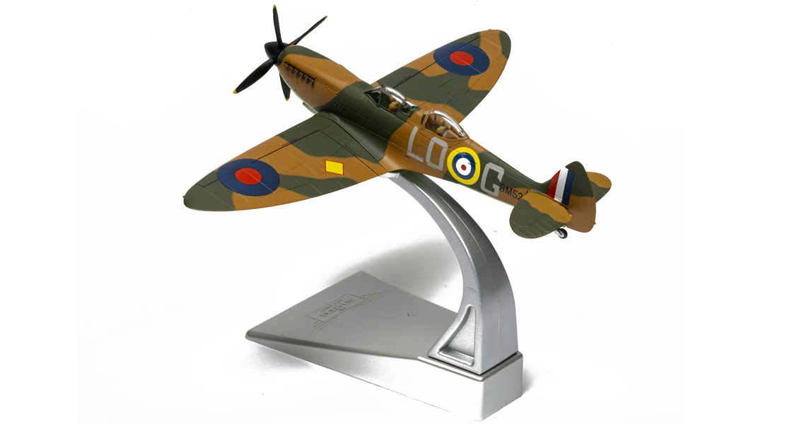 J_The_Corgi_Aviation_Archive_range_is_about_to_welcome_a_trio_of_new_two_seat_Spitfires_Spitfires.com.jpg