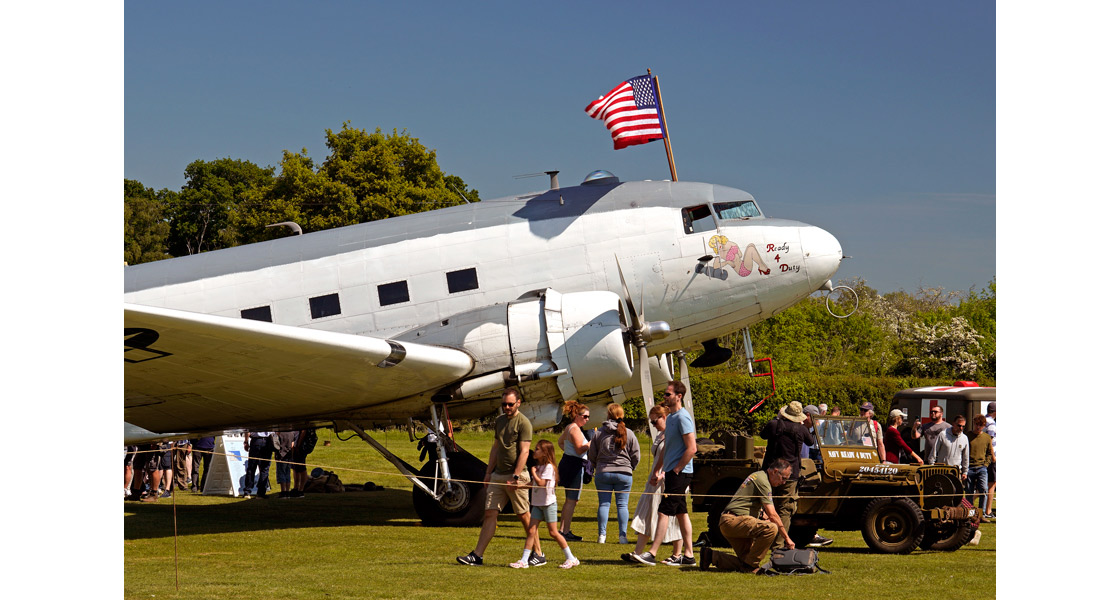 P_New_Mediterranean_Spitfire_and_Airco_DH9_star_at_this_years_Shuttleworth_Season_Premier_Airshow.jpg