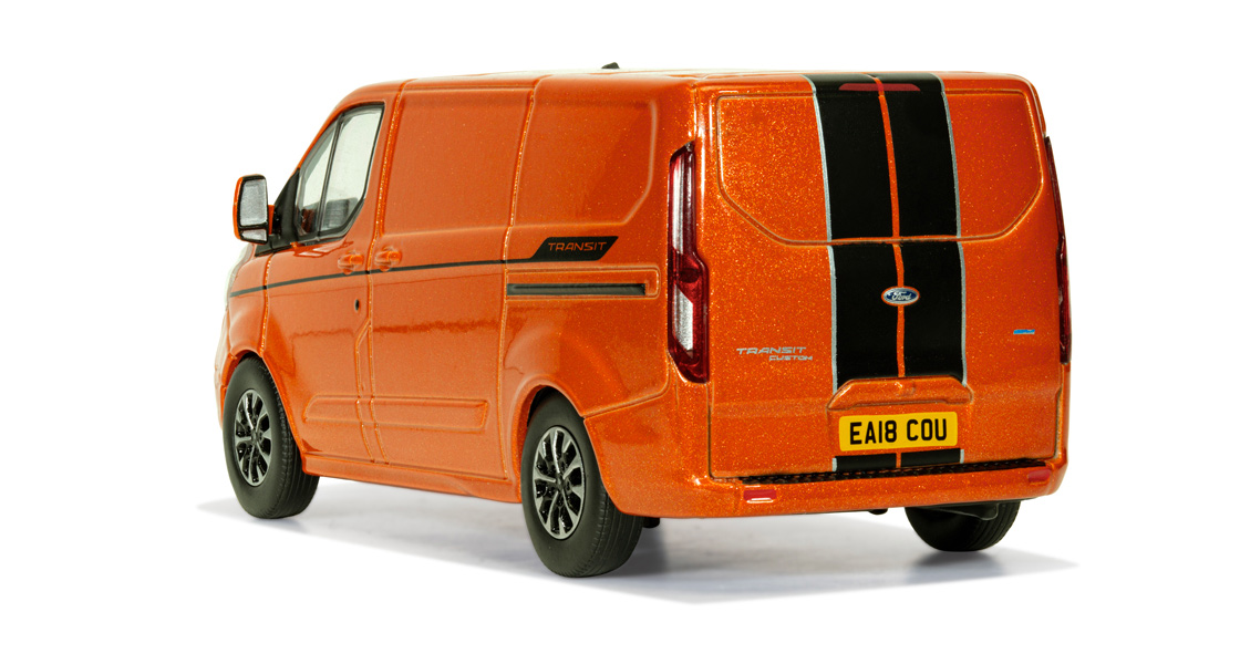 D_New_Corgi_Vanguards_Ford_Transit_Custom_Sport_scale_model_reviewed_on_the_latest_edition_of_the_Corgi_Diecast_Diaries_blog.jpg
