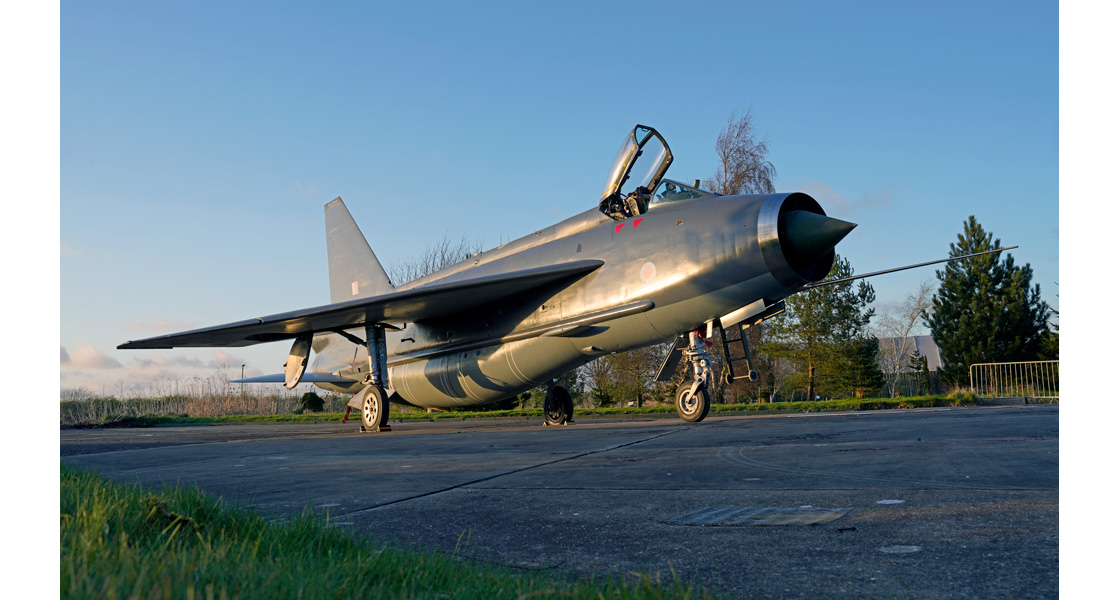 C_Airfix_and_Corgi_Aerodrome_blog_reports_from_RAF_Binbrook_and_a_nightshoot_event_with_English_Electric_Lightning_F6_XR724_of_The_Lightning_Association.jpg
