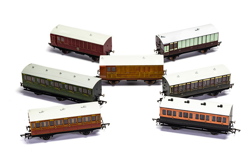 4+6-Wheel-Coaches-GROUP.jpg