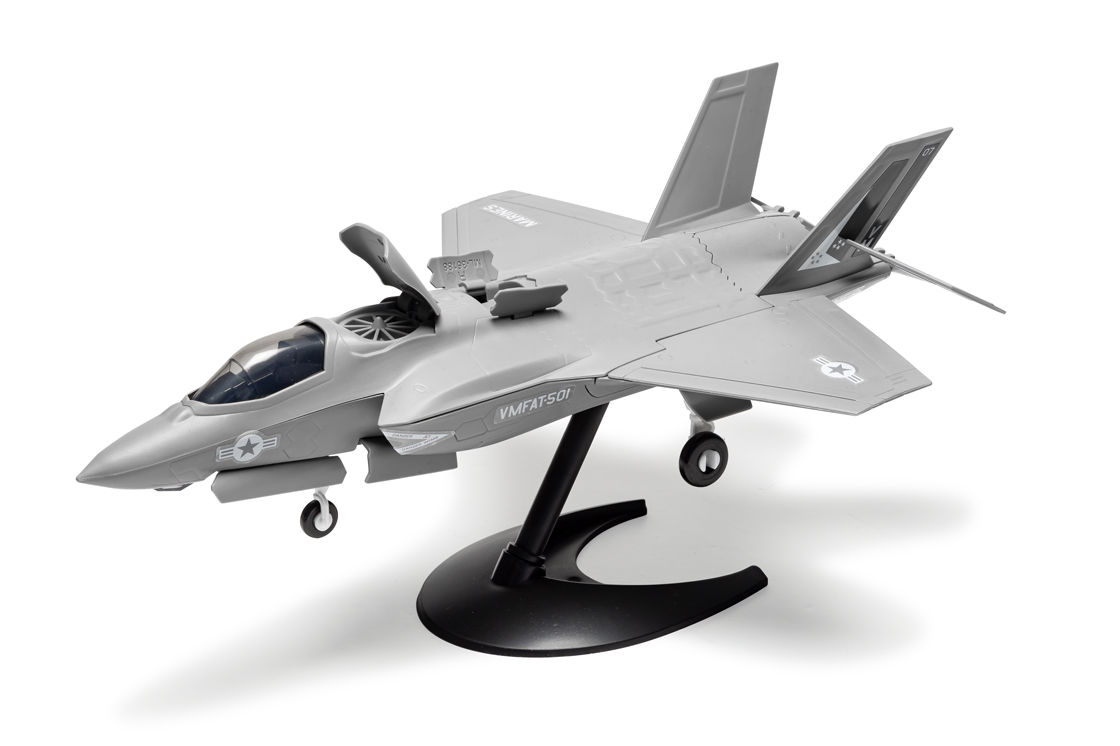 T_New_Airfix_Quickbuild_F35B_Lightning_II_model_kit_reviewed_on_the_Airfix_Workbench_blog.jpg