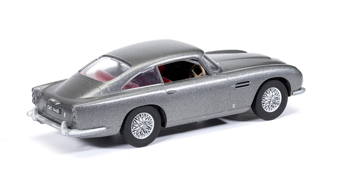 S_Airfix_introduce_the_iconic_Aston_Martin_DB5_in_model_kit_form_the_latest_in_the_new_series_of_starter_set_kits.jpg