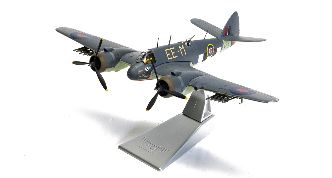P_Corgi_Ford_GT_model_collection_and_ace_pilot_George_Preddys_Cripes_A_Mighty_P47_Thunderbolt_fighter.jpg
