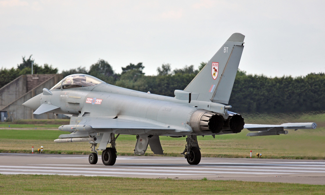 S_Fighter_Town_RAF_Coningsby_visit_review_Eurofighter_Typhoon_on_the_Airfix_and_Corgi_Aerodrome_blog.jpg