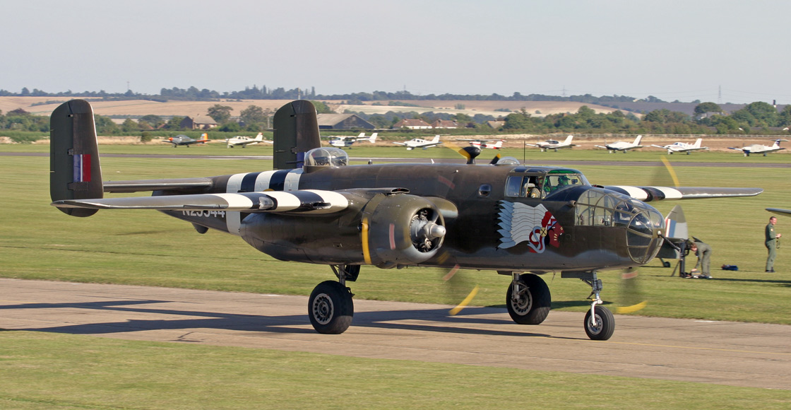 R_A_view_from_the_tower_Duxford_September_2004_Airshow_review_Grumman_Cats_on_the_Airfix_and_Corgi_Aerodrome_blog.jpg