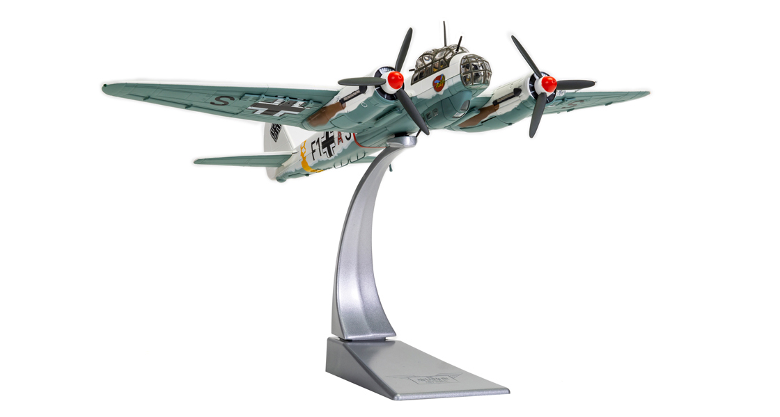 L_Corgi_Strike_East_winter_camouflage_Junkers_Ju88_model_review_on_the_Corgi_Diecast_Diaries_blog.jpg