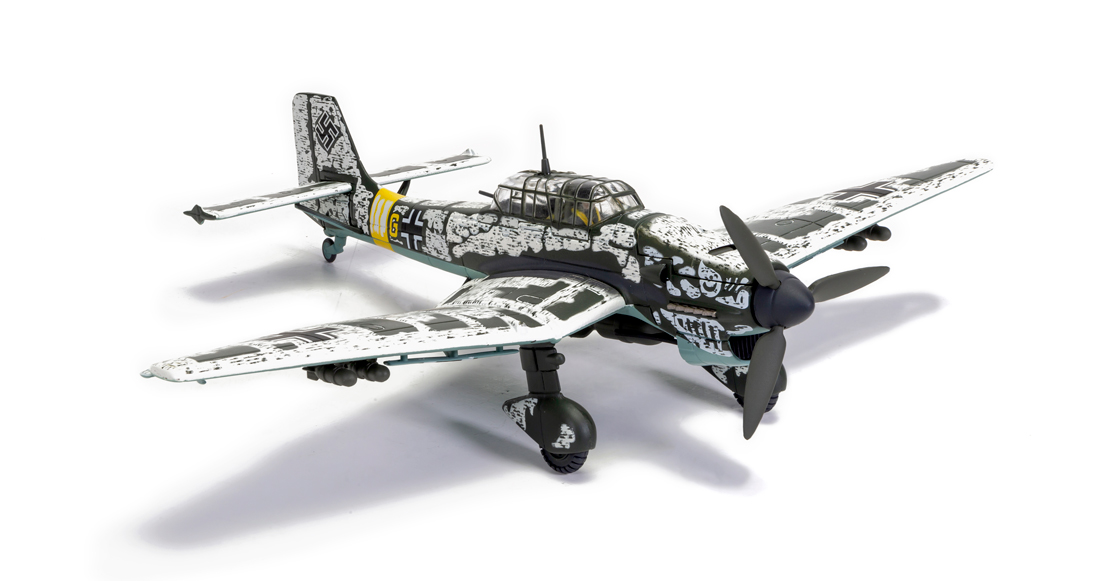 R_Corgi_Strike_East_Ghost_Bones_Stuka_model_review_on_the_Corgi_Diecast_Diaries_blog.jpg