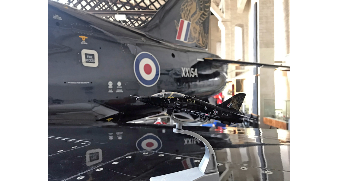U_Corgi_Boscombe_Down_Hawk_T1_XX154_model_review_on_the_Corgi_Diecast_Diaries_blog.jpg