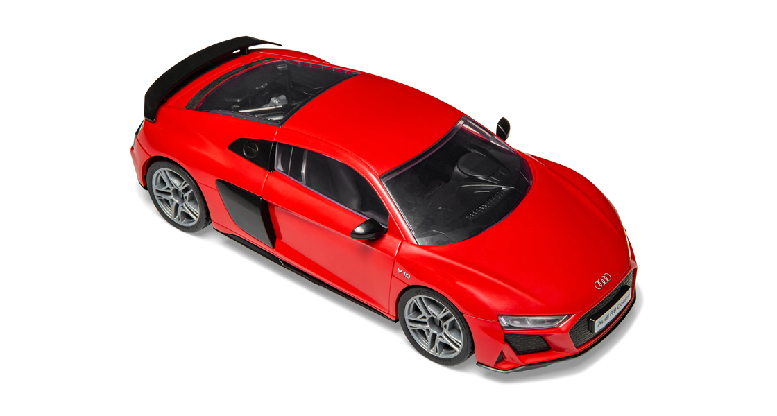 U_New_Airfix_Quickbuild_Audi_R8_Coupe_Supercar_model_kit_on_the_Airfix_Workbench_blog.jpg