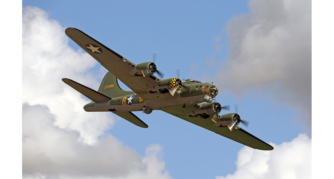 U_East_Kirkby_Airshow_2021_review_on_the_Airfix_and_Corgi_Aerodrome_blog_Boeing_B17G_Flying_Fortress_Sally_B.jpg