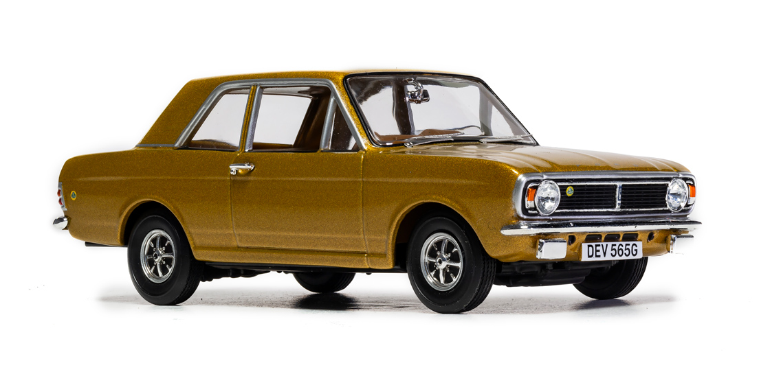ZB_New_Corgi_Vanguards_Ford_Cortina_Lotus_Mk2_diecast_model_reviewed_on_the_Corgi_Diecast_Diaries_blog.jpg
