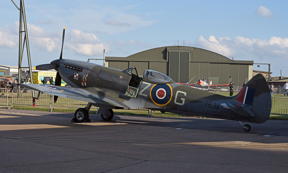 L_Supermarine_Spitfire_BBMF_Members_Day_2021_review_on_the_Airfix_and_Corgi_Aerodrome_blog.jpg
