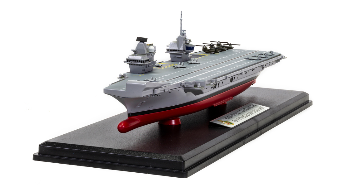 M_Corgi_HMS_Queen_Elizabeth_Aircraft_Carrier_model_on_the_Corgi_Diecast_Diaries_blog.jpg