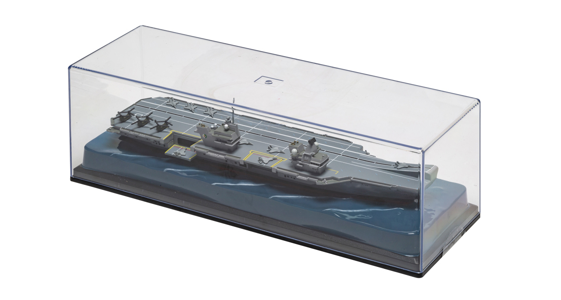 R_Corgi_HMS_Queen_Elizabeth_Aircraft_Carrier_model_on_the_Corgi_Diecast_Diaries_blog.jpg