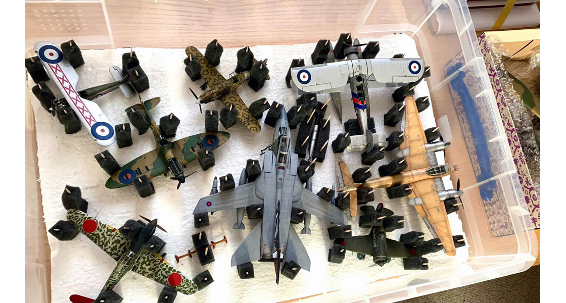 O_Airfix_Trophy_winning_Bristol_Bulldog_MkIIa_classic_model_kit_on_the_Airfix_Workbench_blog.jpg