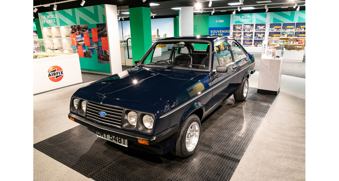 U_A_Corgi_Harrier_model_fit_for_the_Commanding_Officer_at_RAF_Cottesmore_and_Richard_Hammond_loans_his_Escort_RS2000_to_Wonderworks_at_Margate_for_a_Corgi_model_real_versus_Corgi_display.jpg