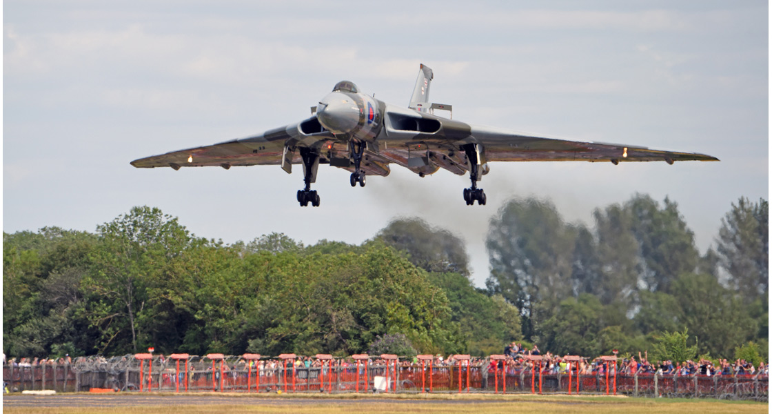 M_Airfix_Workbench_mark_the_35th_Anniversary_of_the_final_Avro_Vulcan_flight_in_RAF_service_XH558_The_Spirit_of_Great_Britain.jpg