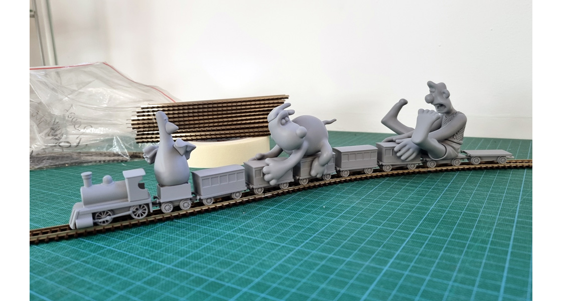 F_Corgi_have_a_major_update_from_their_impressive_new_Wallace_&_Gromit_The_Wrong_Trousers_train_set_chase_diecast_collectable_model_release.jpg