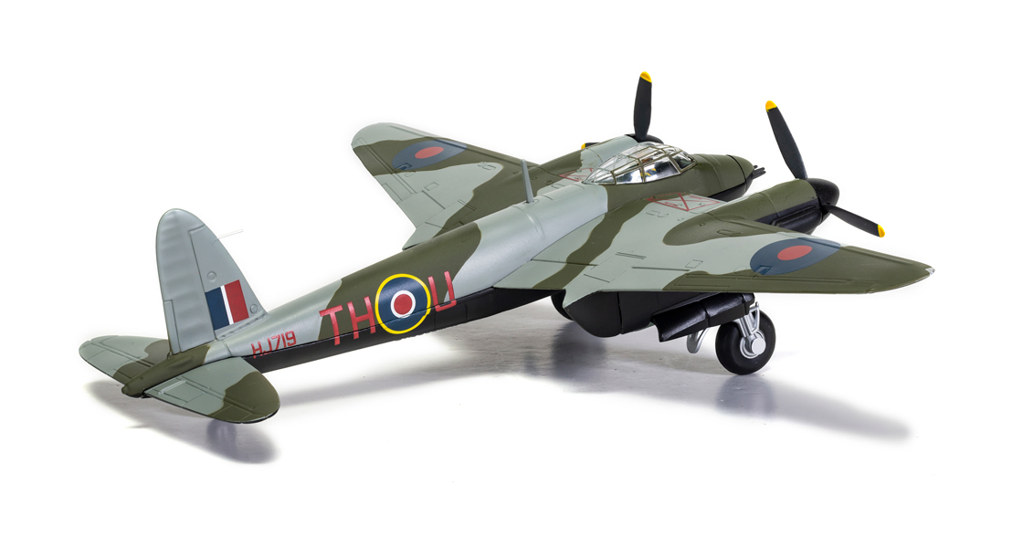 S_Night_Intruder_de_Havilland_Mosquito_Moonbeam_McSwine_Corgi_diecast_model_on_the_Diecast_Diaries_blog.jpg