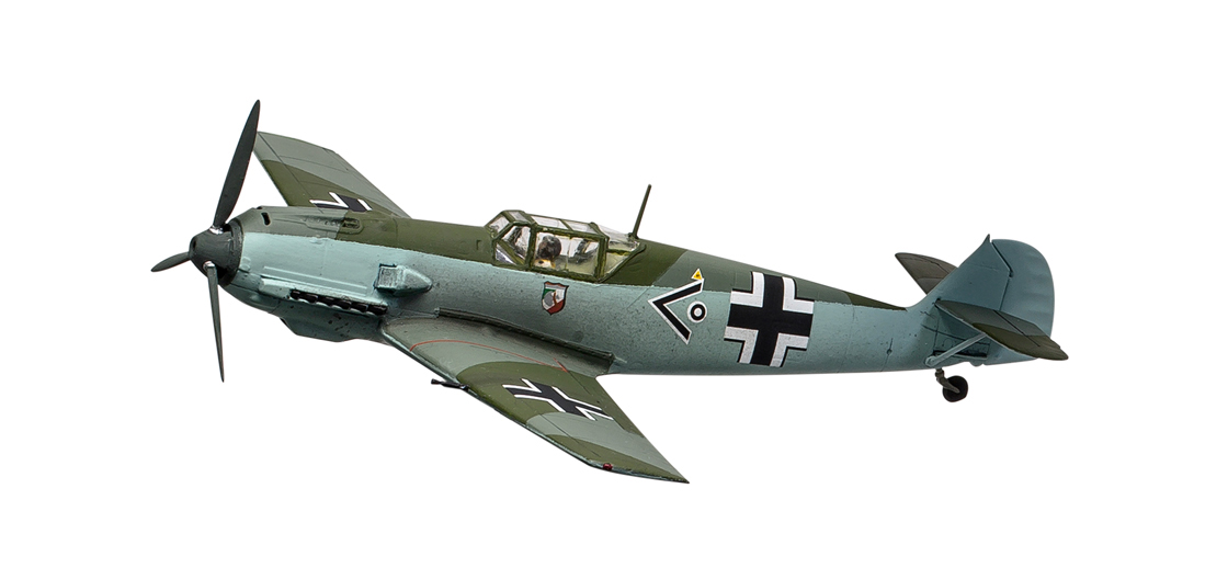 M_Airfix_introduce_the_perfect_Gift_Set_model_kit_release_with_which_to_commemorate_this_years_85th_Anniversary_of_the_Battle_of_Britain_Spitfire_Hurricane_Messerschmitt_and_Heinkel.jpg