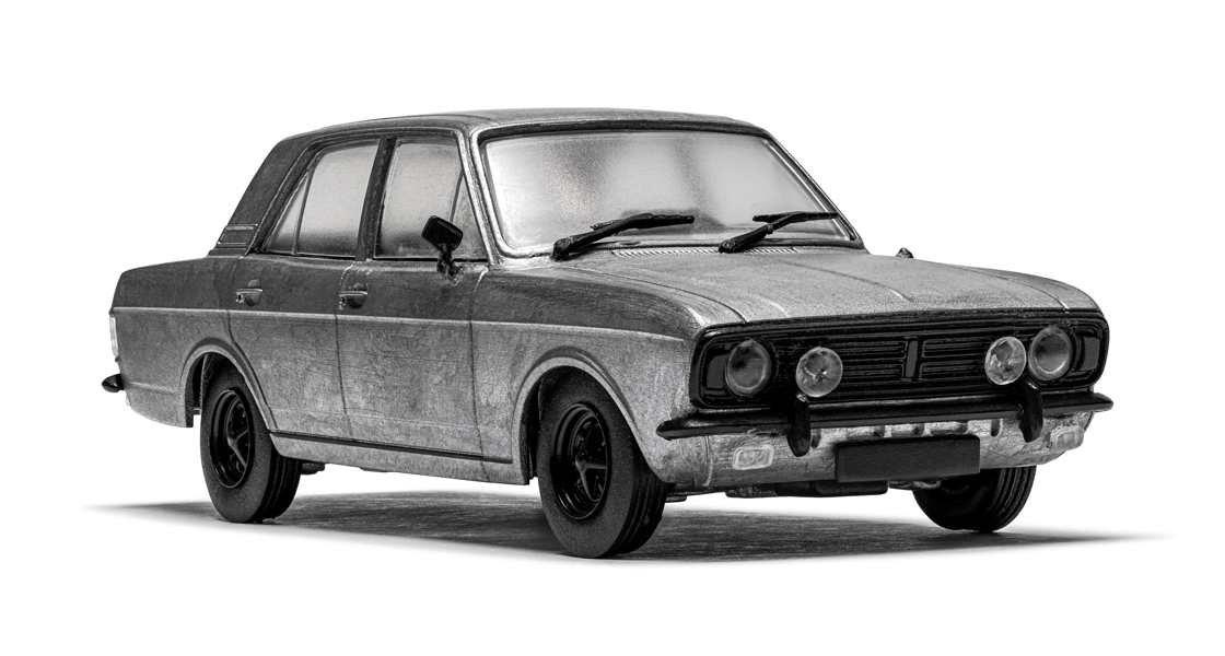 T_The_CORGI_team_visit_the_Biggin_Hill_Heritage_Hangar_and_a_new_Ford_Cortina_model_for_the_Vanguards_range.jpg