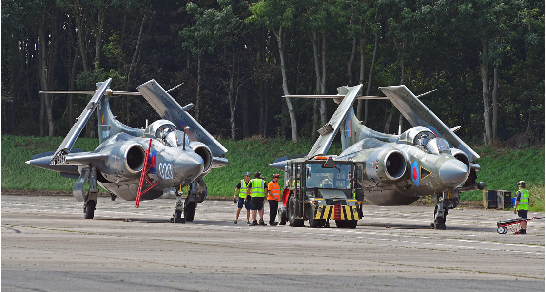 B_The_Buccaneer_Aviation_Group_Blackburn_Buccaneer_nightshoot_event_at_Cotswold_Airport_on_the_Airfix_and_Corgi_Aerodrome_blog.jpg
